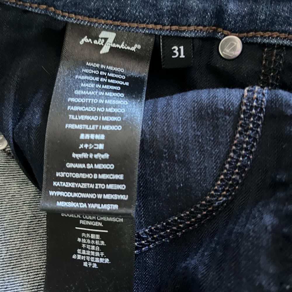 Women's Blue Jeans - Picture 2 of 2